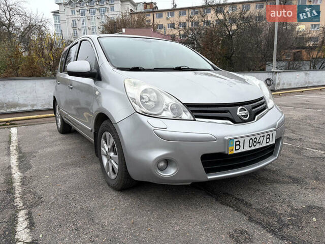 Сірий Ніссан Ноут, об'ємом двигуна 1.6 л та пробігом 166 тис. км за 6450 $, фото 1 на Automoto.ua