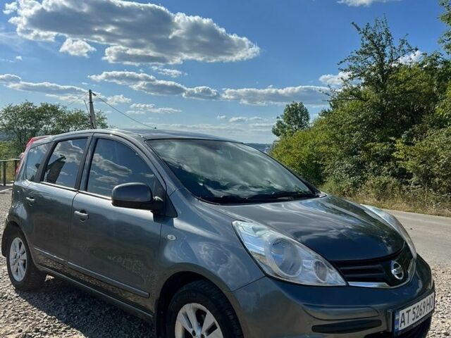Сірий Ніссан Ноут, об'ємом двигуна 1.6 л та пробігом 218 тис. км за 6900 $, фото 1 на Automoto.ua