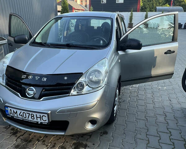 Сірий Ніссан Ноут, об'ємом двигуна 1.39 л та пробігом 195 тис. км за 5200 $, фото 1 на Automoto.ua