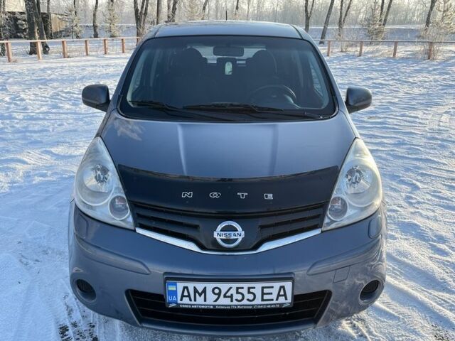 Сірий Ніссан Ноут, об'ємом двигуна 1.6 л та пробігом 195 тис. км за 5900 $, фото 1 на Automoto.ua
