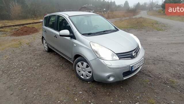 Серый Ниссан Ноут, объемом двигателя 1.46 л и пробегом 291 тыс. км за 6200 $, фото 1 на Automoto.ua