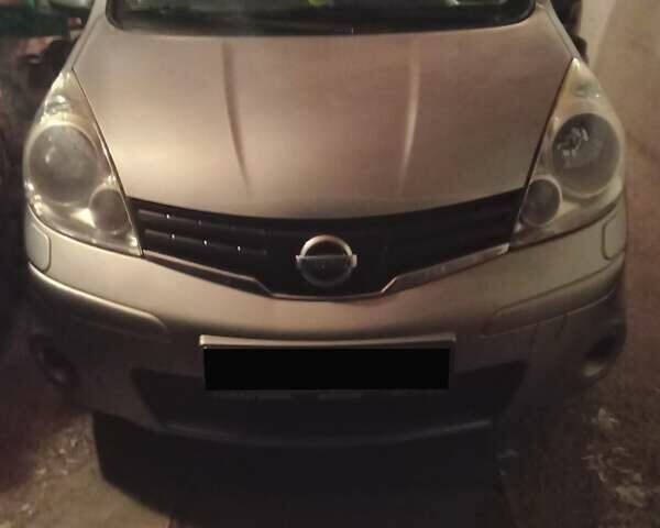 Сірий Ніссан Ноут, об'ємом двигуна 1.4 л та пробігом 120 тис. км за 6900 $, фото 1 на Automoto.ua