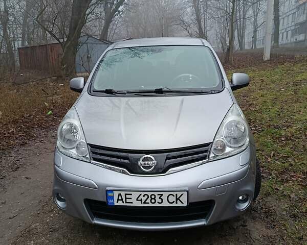 Серый Ниссан Ноут, объемом двигателя 1.39 л и пробегом 141 тыс. км за 7800 $, фото 1 на Automoto.ua