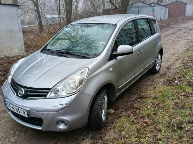 Серый Ниссан Ноут, объемом двигателя 1.4 л и пробегом 141 тыс. км за 7800 $, фото 1 на Automoto.ua
