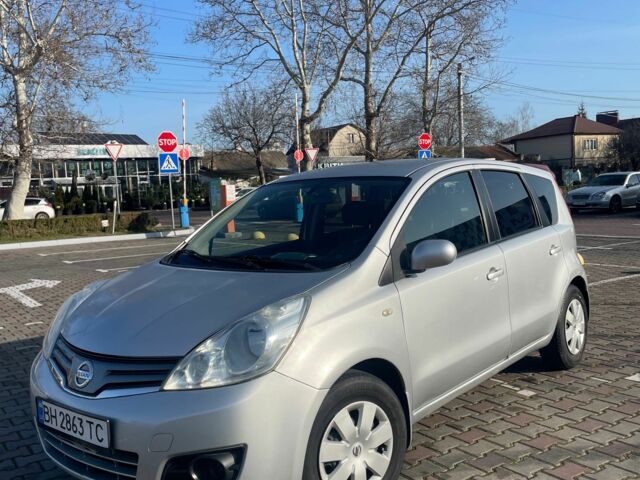 Серый Ниссан Ноут, объемом двигателя 1.5 л и пробегом 74 тыс. км за 7000 $, фото 1 на Automoto.ua