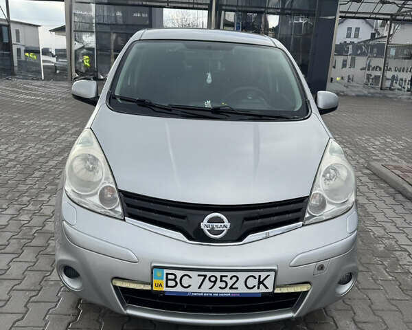 Серый Ниссан Ноут, объемом двигателя 1.4 л и пробегом 126 тыс. км за 6200 $, фото 1 на Automoto.ua