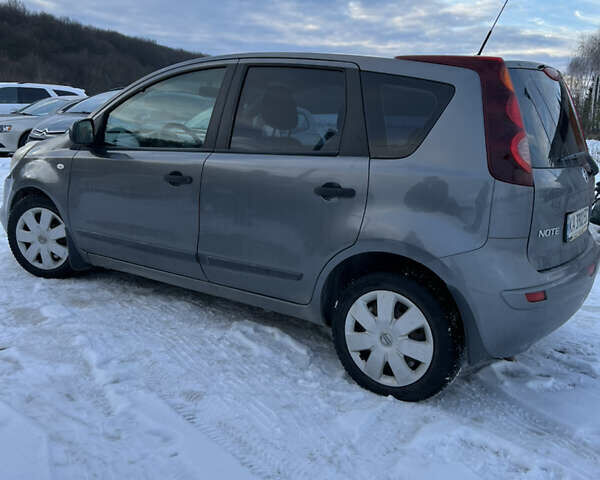 Сірий Ніссан Ноут, об'ємом двигуна 1.4 л та пробігом 130 тис. км за 5999 $, фото 1 на Automoto.ua
