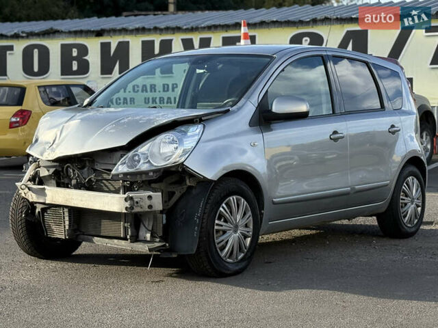 Сірий Ніссан Ноут, об'ємом двигуна 1.46 л та пробігом 235 тис. км за 2299 $, фото 1 на Automoto.ua