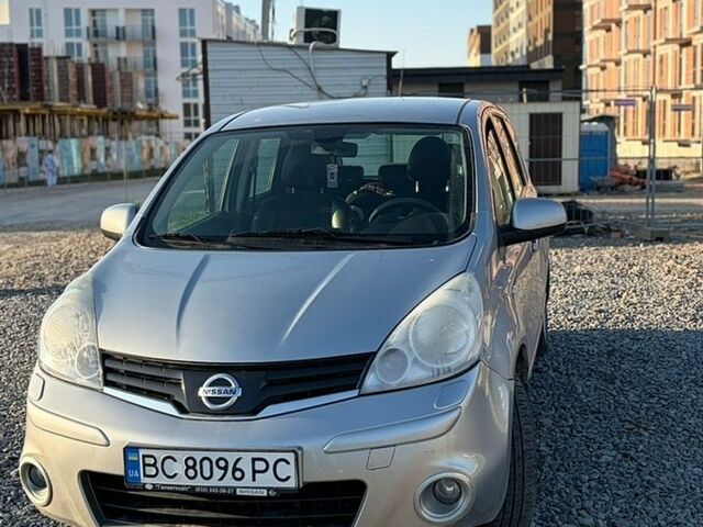 Сірий Ніссан Ноут, об'ємом двигуна 1.39 л та пробігом 70 тис. км за 6900 $, фото 1 на Automoto.ua