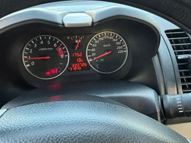 Сірий Ніссан Ноут, об'ємом двигуна 1.4 л та пробігом 227 тис. км за 5500 $, фото 1 на Automoto.ua