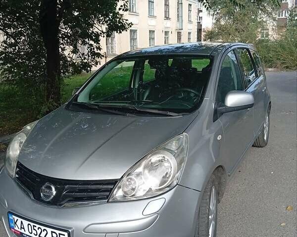 Сірий Ніссан Ноут, об'ємом двигуна 1.39 л та пробігом 173 тис. км за 6700 $, фото 1 на Automoto.ua