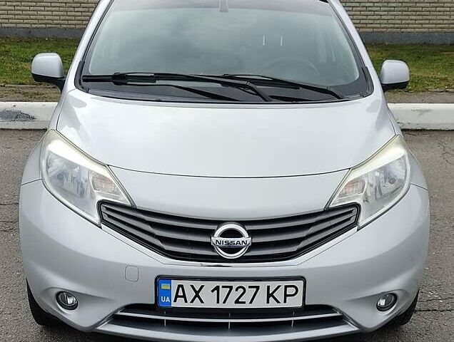 Сірий Ніссан Ноут, об'ємом двигуна 1.2 л та пробігом 130 тис. км за 8000 $, фото 1 на Automoto.ua