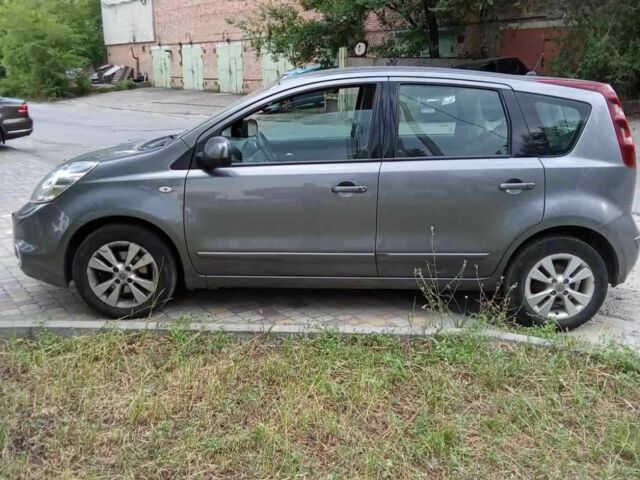 Сірий Ніссан Ноут, об'ємом двигуна 1.4 л та пробігом 35 тис. км за 7900 $, фото 1 на Automoto.ua