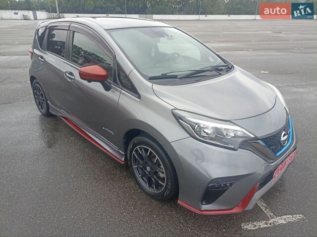 Сірий Ніссан Ноут, об'ємом двигуна 1.2 л та пробігом 57 тис. км за 12900 $, фото 1 на Automoto.ua