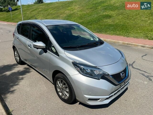 Сірий Ніссан Ноут, об'ємом двигуна 1.2 л та пробігом 39 тис. км за 14600 $, фото 1 на Automoto.ua