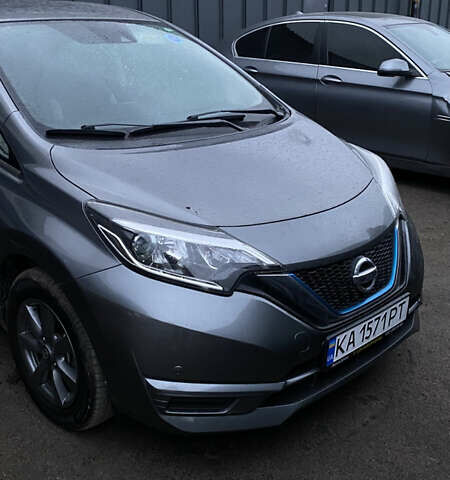 Серый Ниссан Ноут, объемом двигателя 1.2 л и пробегом 48 тыс. км за 14000 $, фото 1 на Automoto.ua