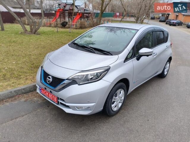 Серый Ниссан Ноут, объемом двигателя 1.2 л и пробегом 63 тыс. км за 12900 $, фото 1 на Automoto.ua