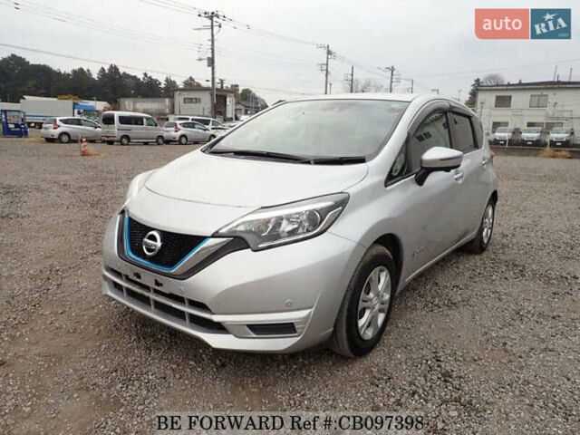Сірий Ніссан Ноут, об'ємом двигуна 1.2 л та пробігом 77 тис. км за 11800 $, фото 1 на Automoto.ua