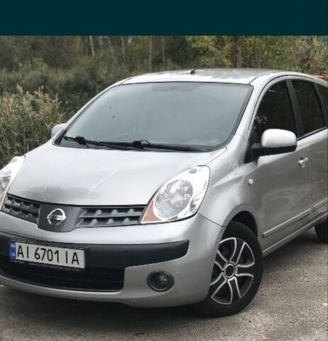 Сірий Ніссан Ноут, об'ємом двигуна 1.4 л та пробігом 368 тис. км за 4700 $, фото 1 на Automoto.ua