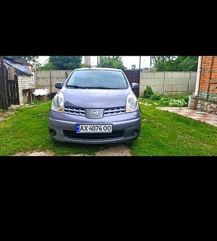Серый Ниссан Ноут, объемом двигателя 1.4 л и пробегом 215 тыс. км за 5600 $, фото 1 на Automoto.ua