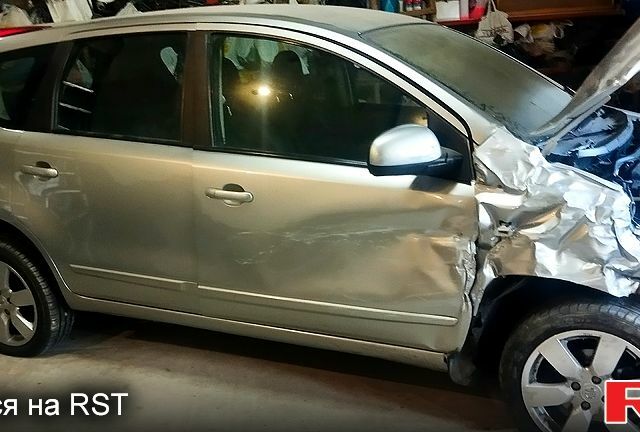 Сірий Ніссан Ноут, об'ємом двигуна 1.6 л та пробігом 0 тис. км за 3999 $, фото 1 на Automoto.ua