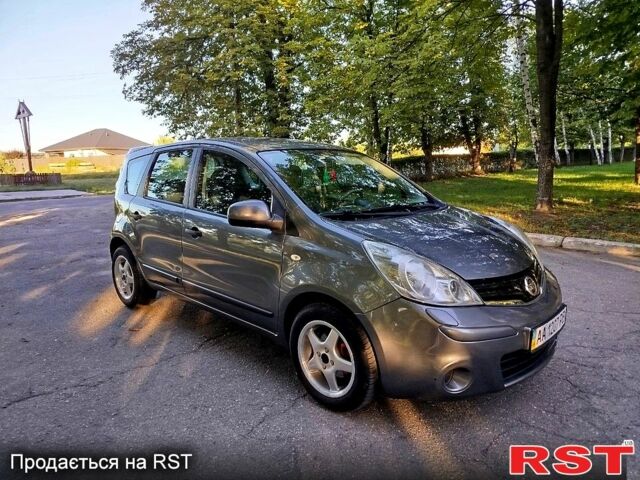 Серый Ниссан Ноут, объемом двигателя 1.4 л и пробегом 232 тыс. км за 5500 $, фото 1 на Automoto.ua