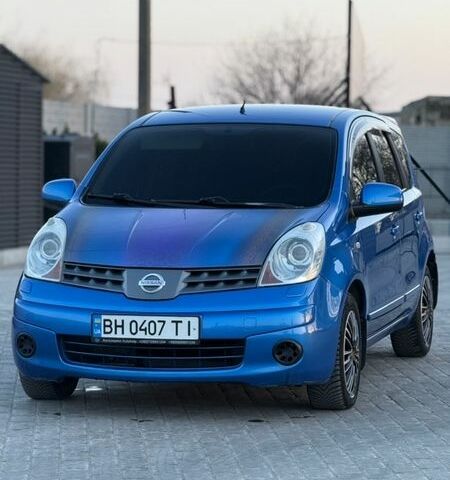 Синій Ніссан Ноут, об'ємом двигуна 1.6 л та пробігом 160 тис. км за 5600 $, фото 1 на Automoto.ua