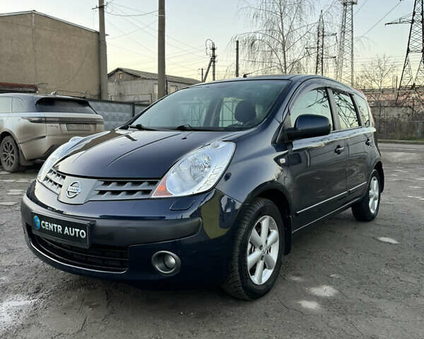 Синий Ниссан Ноут, объемом двигателя 1.6 л и пробегом 183 тыс. км за 6850 $, фото 1 на Automoto.ua