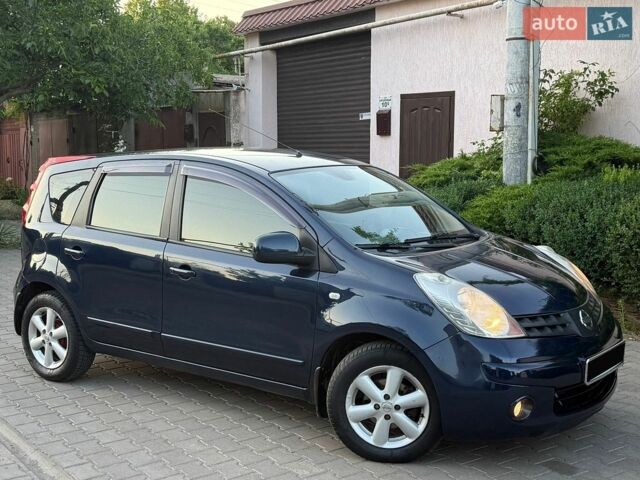Синій Ніссан Ноут, об'ємом двигуна 1.6 л та пробігом 195 тис. км за 6950 $, фото 1 на Automoto.ua