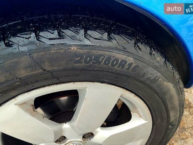 Синий Ниссан Ноут, объемом двигателя 1.6 л и пробегом 20 тыс. км за 6700 $, фото 1 на Automoto.ua