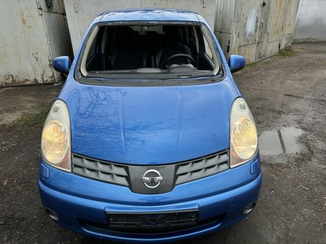 Синий Ниссан Ноут, объемом двигателя 1.6 л и пробегом 194 тыс. км за 2800 $, фото 1 на Automoto.ua