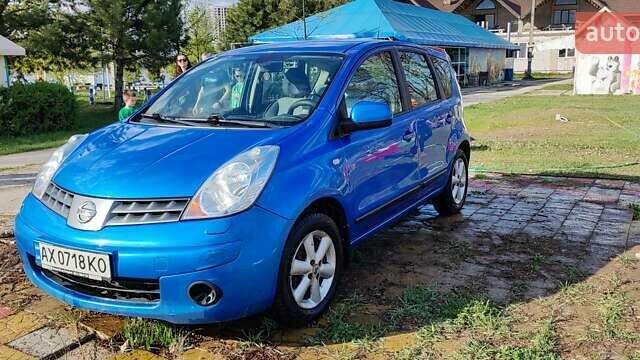 Синий Ниссан Ноут, объемом двигателя 1.4 л и пробегом 242 тыс. км за 5500 $, фото 1 на Automoto.ua