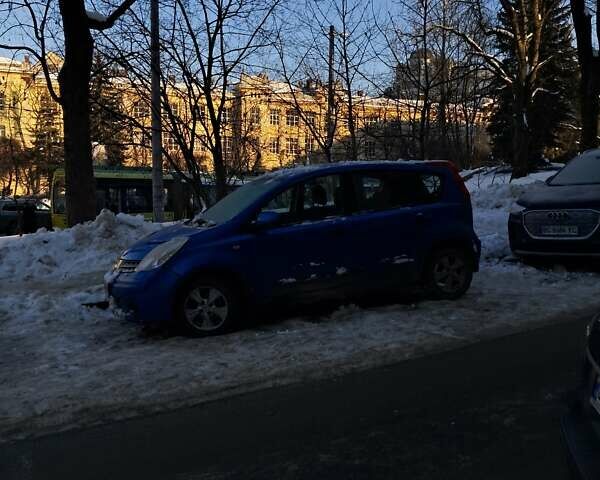 Синій Ніссан Ноут, об'ємом двигуна 1.4 л та пробігом 190 тис. км за 3600 $, фото 1 на Automoto.ua