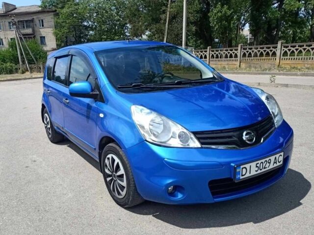 Синий Ниссан Ноут, объемом двигателя 1.6 л и пробегом 160 тыс. км за 5950 $, фото 1 на Automoto.ua