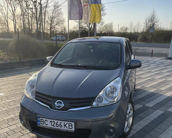 Синій Ніссан Ноут, об'ємом двигуна 1.5 л та пробігом 300 тис. км за 5800 $, фото 1 на Automoto.ua