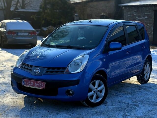 Синий Ниссан Ноут, объемом двигателя 1.6 л и пробегом 1770 тыс. км за 6499 $, фото 1 на Automoto.ua