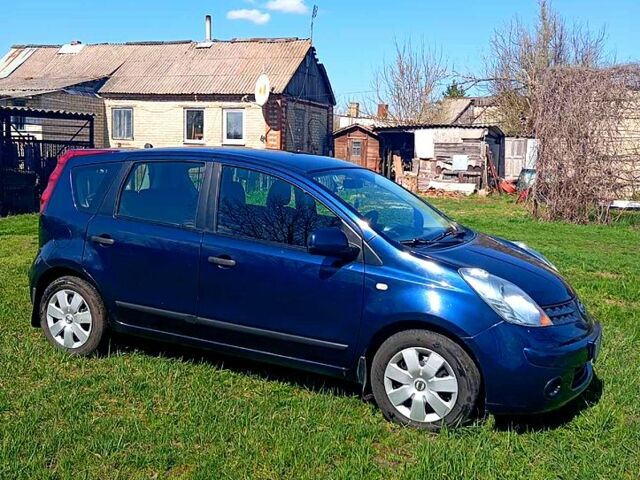 Синий Ниссан Ноут, объемом двигателя 1.6 л и пробегом 153 тыс. км за 6300 $, фото 1 на Automoto.ua