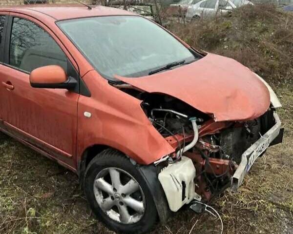 Помаранчевий Ніссан Ноут, об'ємом двигуна 1.6 л та пробігом 352 тис. км за 2600 $, фото 1 на Automoto.ua