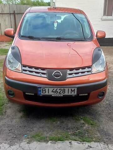 Оранжевый Ниссан Ноут, объемом двигателя 1.6 л и пробегом 210 тыс. км за 5000 $, фото 1 на Automoto.ua
