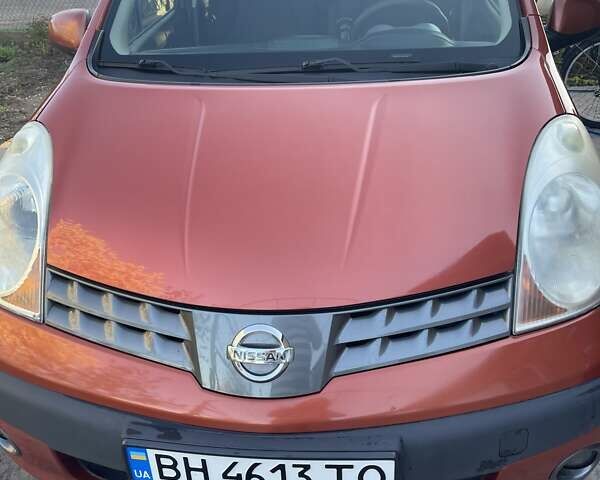 Помаранчевий Ніссан Ноут, об'ємом двигуна 1.4 л та пробігом 240 тис. км за 6000 $, фото 1 на Automoto.ua