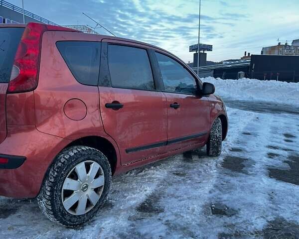 Помаранчевий Ніссан Ноут, об'ємом двигуна 1.6 л та пробігом 222 тис. км за 5200 $, фото 1 на Automoto.ua