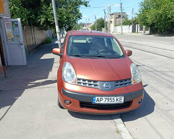 Оранжевый Ниссан Ноут, объемом двигателя 1.4 л и пробегом 209 тыс. км за 4600 $, фото 1 на Automoto.ua