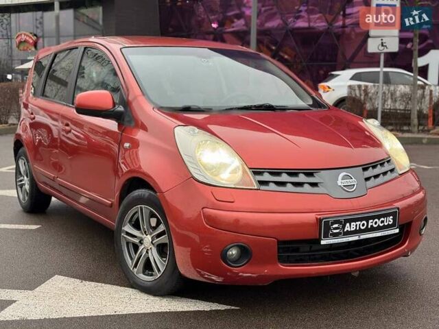 Оранжевый Ниссан Ноут, объемом двигателя 1.6 л и пробегом 211 тыс. км за 7490 $, фото 1 на Automoto.ua