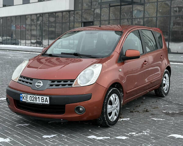 Оранжевый Ниссан Ноут, объемом двигателя 1.39 л и пробегом 250 тыс. км за 3699 $, фото 1 на Automoto.ua
