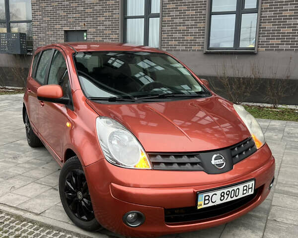 Помаранчевий Ніссан Ноут, об'ємом двигуна 1.6 л та пробігом 231 тис. км за 4199 $, фото 1 на Automoto.ua