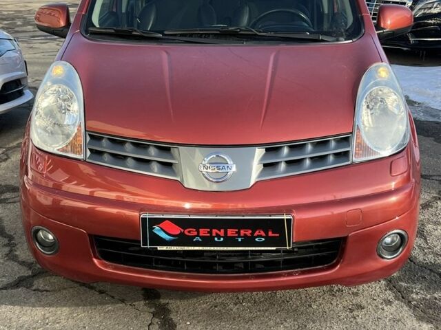 Помаранчевий Ніссан Ноут, об'ємом двигуна 1.6 л та пробігом 125 тис. км за 6800 $, фото 1 на Automoto.ua