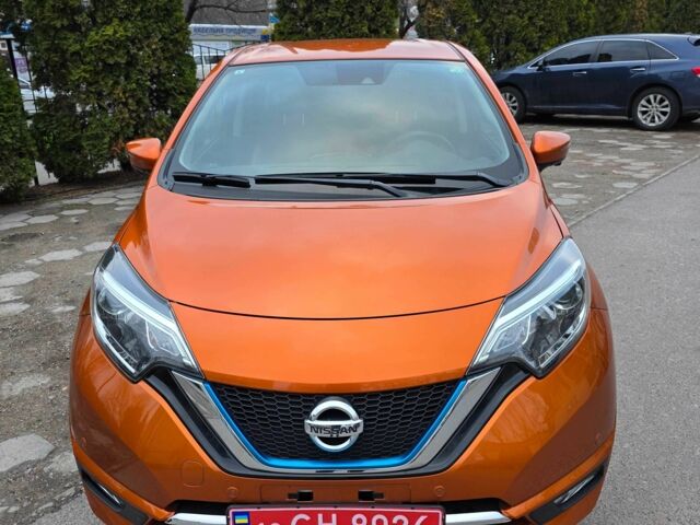 Оранжевый Ниссан Ноут, объемом двигателя 1.2 л и пробегом 48 тыс. км за 12900 $, фото 1 на Automoto.ua