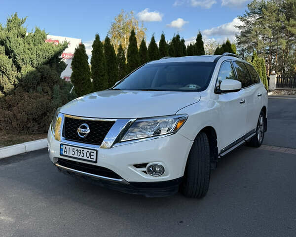 Белый Ниссан Патфайндер, объемом двигателя 3.5 л и пробегом 67 тыс. км за 15900 $, фото 1 на Automoto.ua