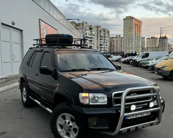 Черный Ниссан Патфайндер, объемом двигателя 3.3 л и пробегом 465 тыс. км за 5999 $, фото 1 на Automoto.ua