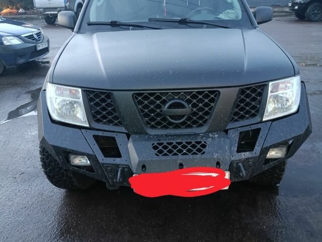 Черный Ниссан Патфайндер, объемом двигателя 0 л и пробегом 390 тыс. км за 5200 $, фото 1 на Automoto.ua